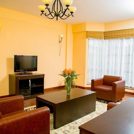 Batians Apartment Hotel Ναϊρόμπι Δωμάτιο φωτογραφία
